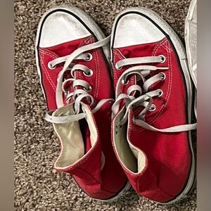 Red High-Top converse